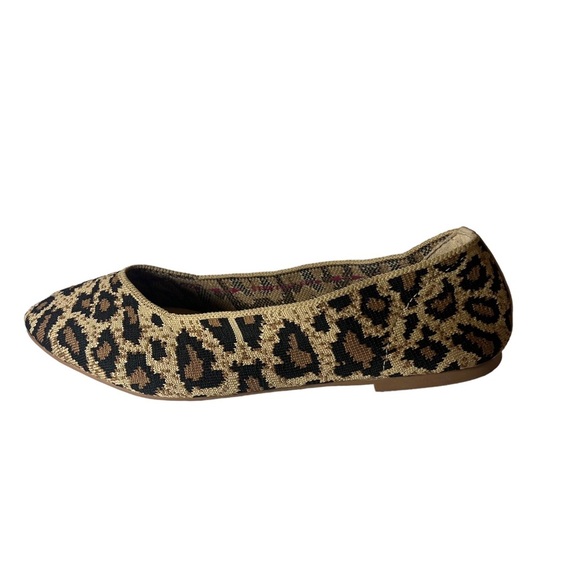 Skechers Cleo Animal Print Leopard Ballet Flats Slip Ons Pointed Toe Women 9 - Picture 2 of 8